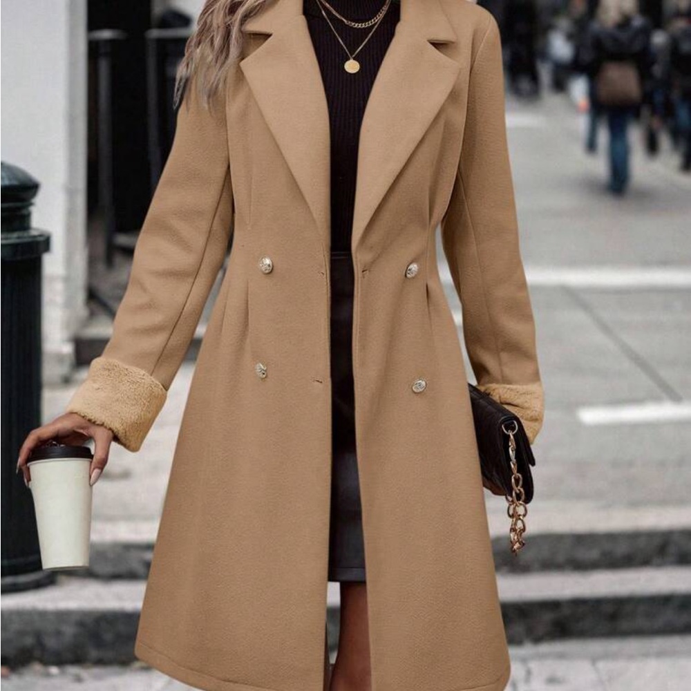 NEW WITH TAG long coat. Size medium. Color tan/beige
